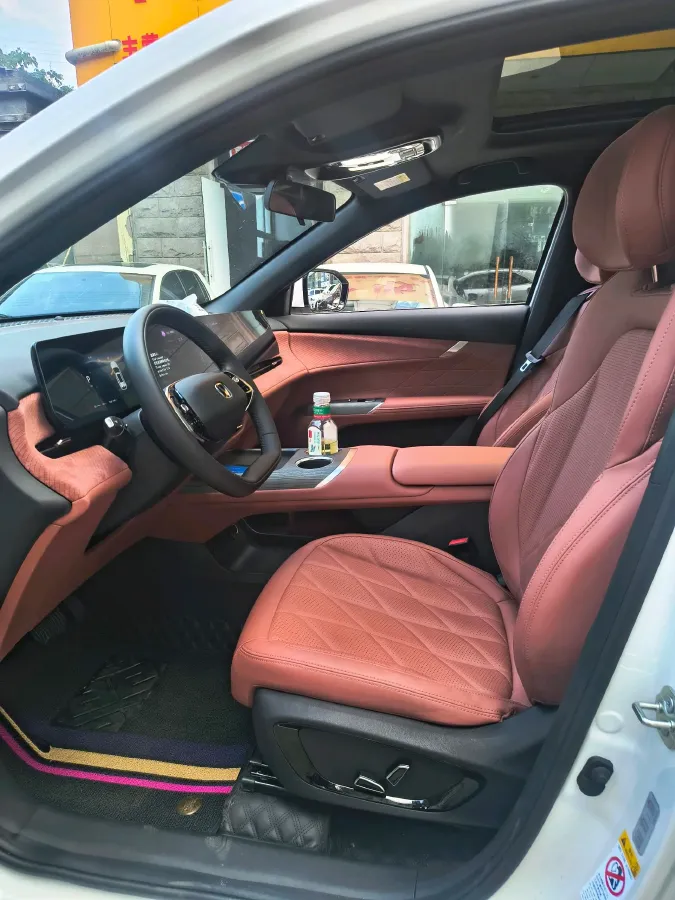 2025 ChangAn CS75 Plus 2.0T 233HP L4 8AT,autocango,china used car exporter,china ev exporter,chinese used car exporter,chinese used ev exporter