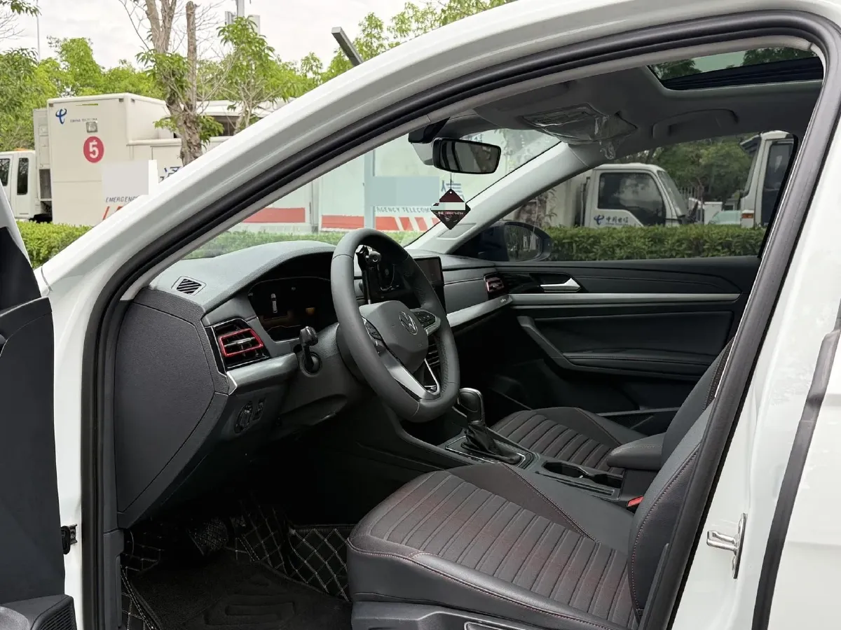 2024 Volkswagen Lavida 1.5T 160HP L4 7DCT,autocango,china used car exporter,china ev exporter,chinese used car exporter,chinese used ev exporter