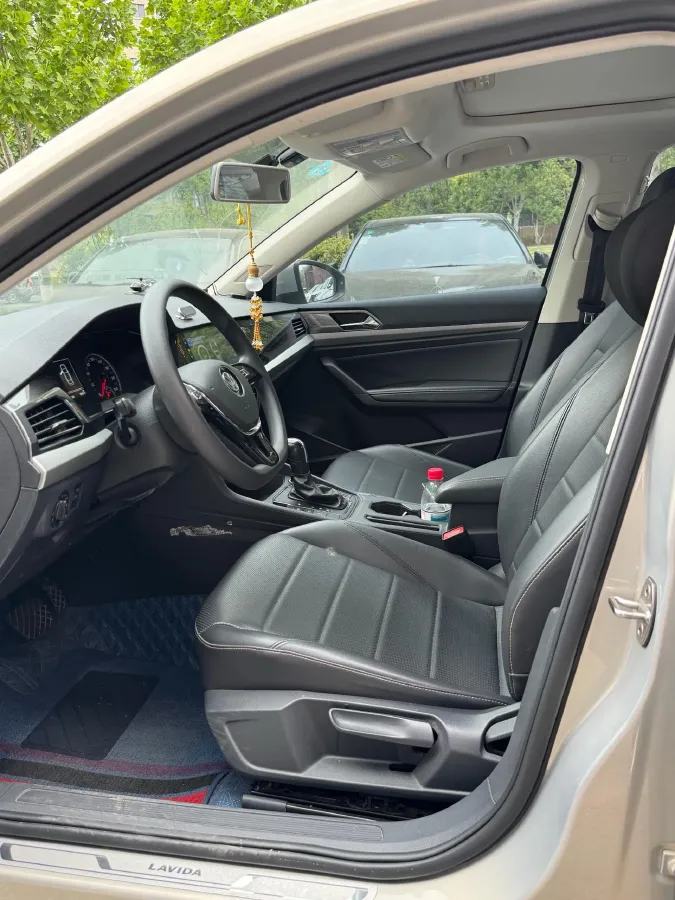 2019 Volkswagen Lavida 1.2T 116HP L4 7DCT,autocango,china used car exporter,china ev exporter,chinese used car exporter,chinese used ev exporter