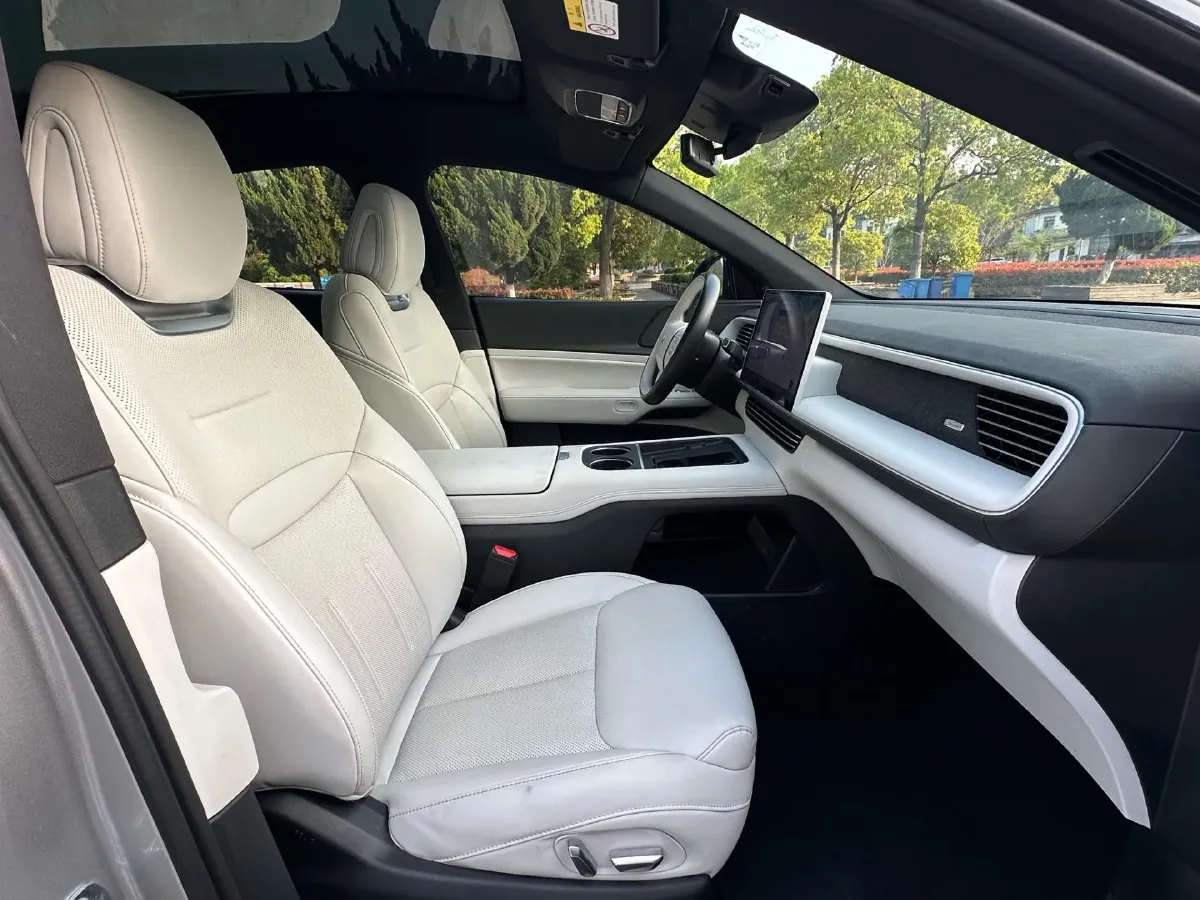2023 Xpeng G6 BEV 66KWH,autocango,china used car exporter,china ev exporter,chinese used car exporter,chinese used ev exporter