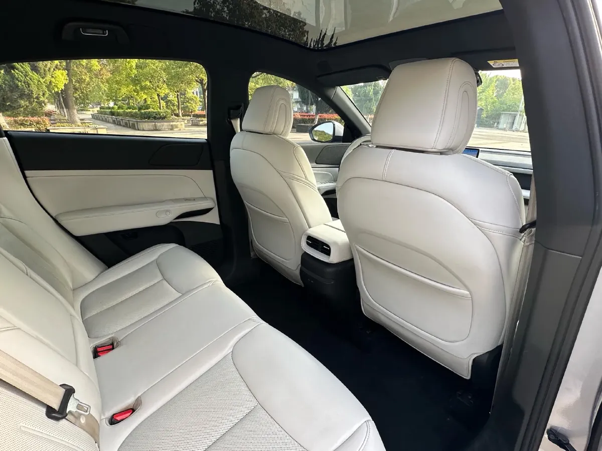 2023 Xpeng G6 BEV 66KWH,autocango,china used car exporter,china ev exporter,chinese used car exporter,chinese used ev exporter