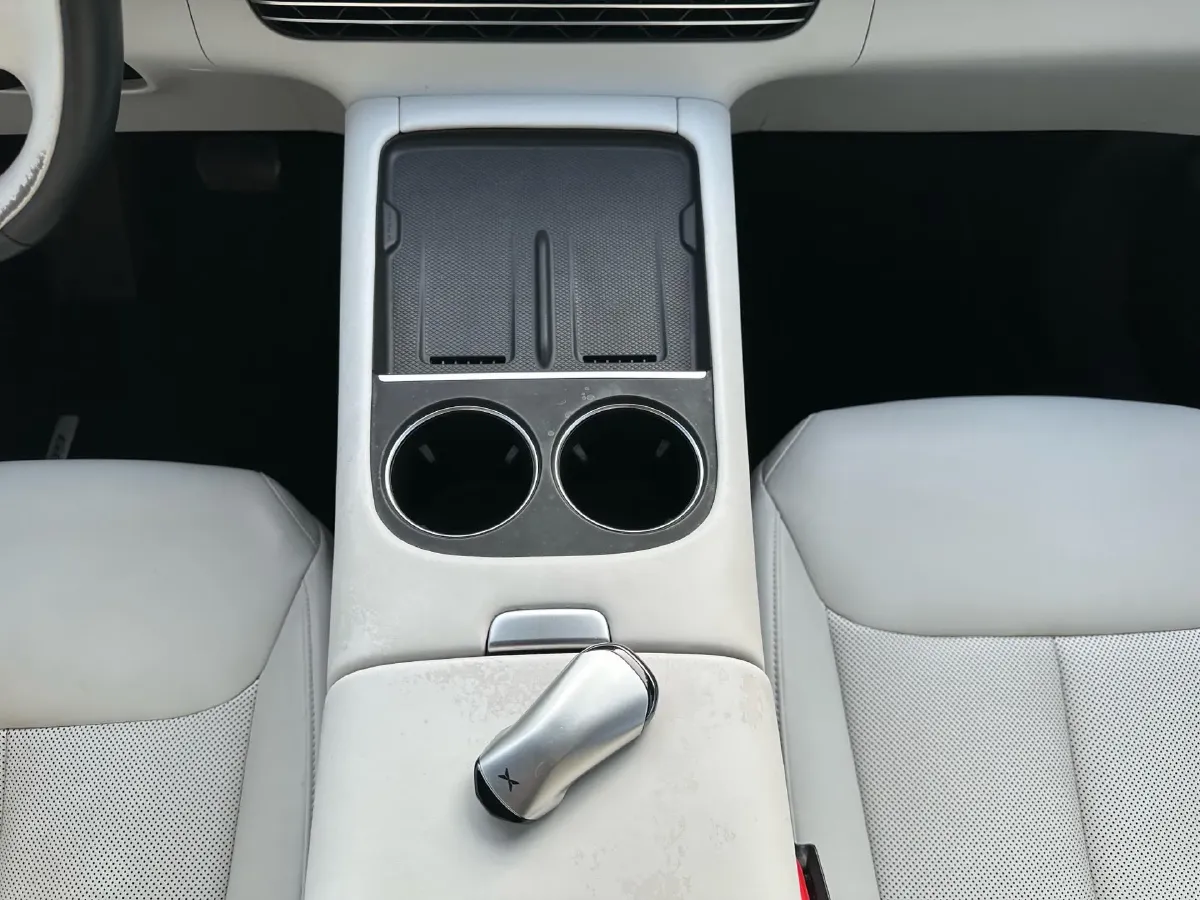 2023 Xpeng G6 BEV 66KWH,autocango,china used car exporter,china ev exporter,chinese used car exporter,chinese used ev exporter