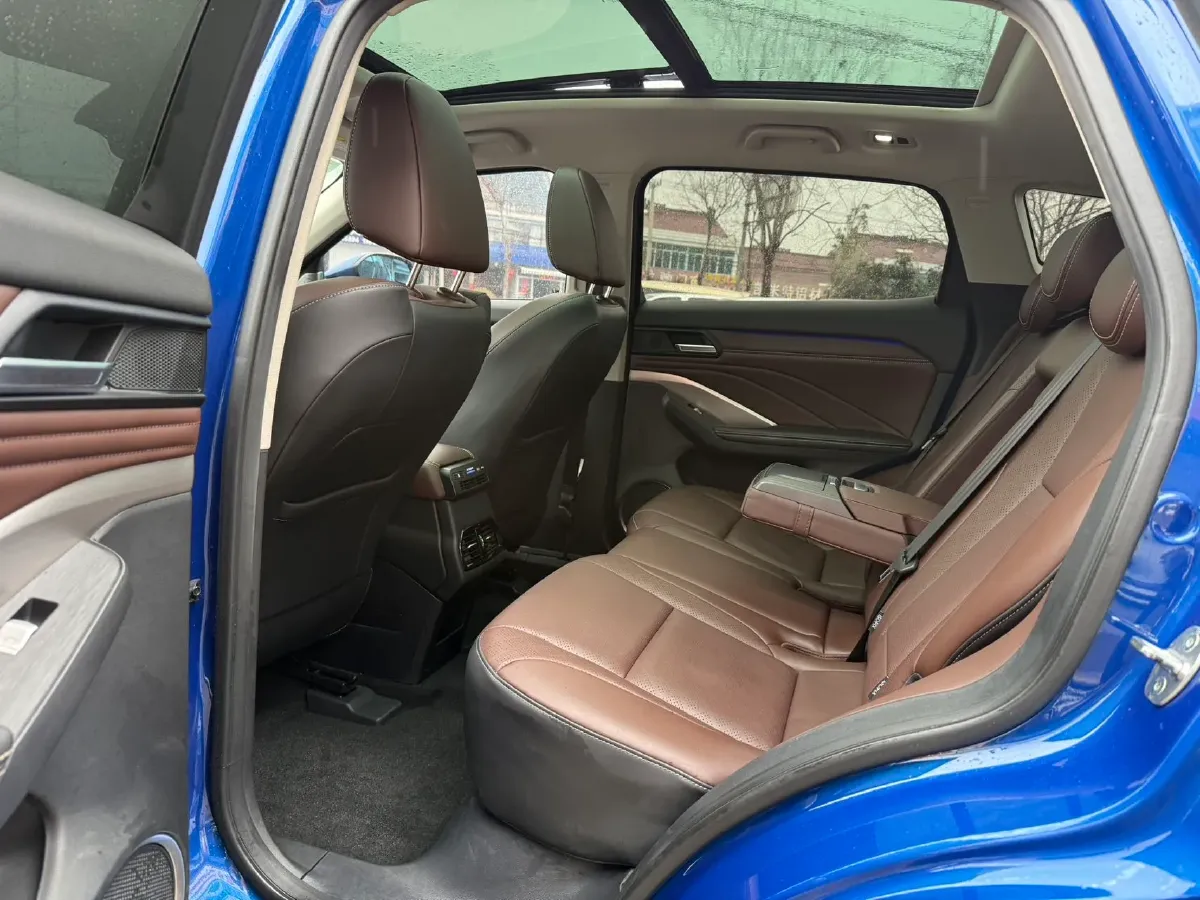 2019 WEY VV6 2.0T 224HP L4 7DCT,autocango,china used car exporter,china ev exporter,chinese used car exporter,chinese used ev exporter