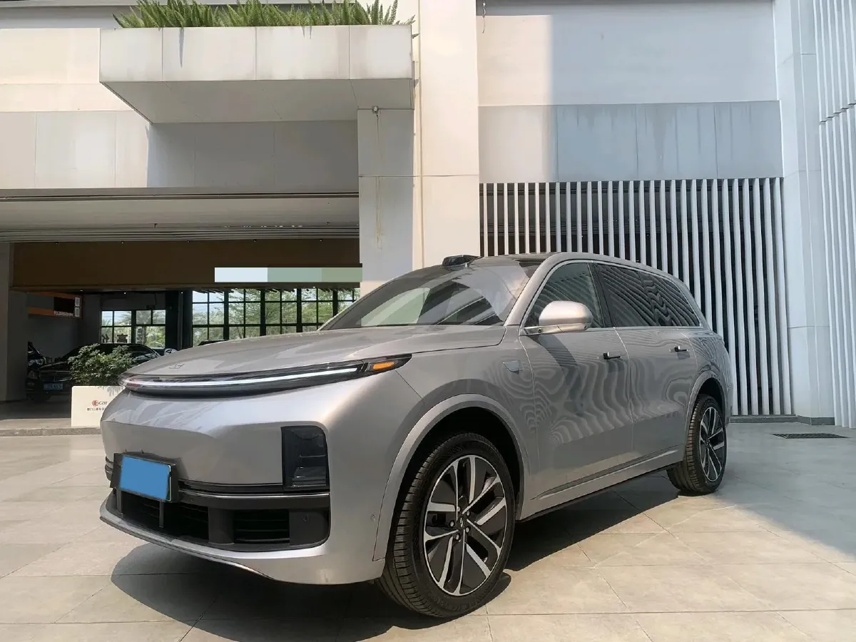 2025 Li L9 Range Extended 154HP REEV,autocango,china used car exporter,china ev exporter,chinese used car exporter,chinese used ev exporter