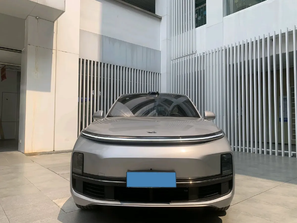 2025 Li L9 Range Extended 154HP REEV,autocango,china used car exporter,china ev exporter,chinese used car exporter,chinese used ev exporter