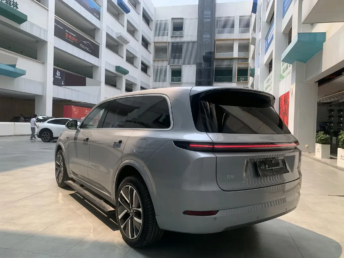 2025 Li L9 Range Extended 154HP REEV,autocango,china used car exporter,china ev exporter,chinese used car exporter,chinese used ev exporter