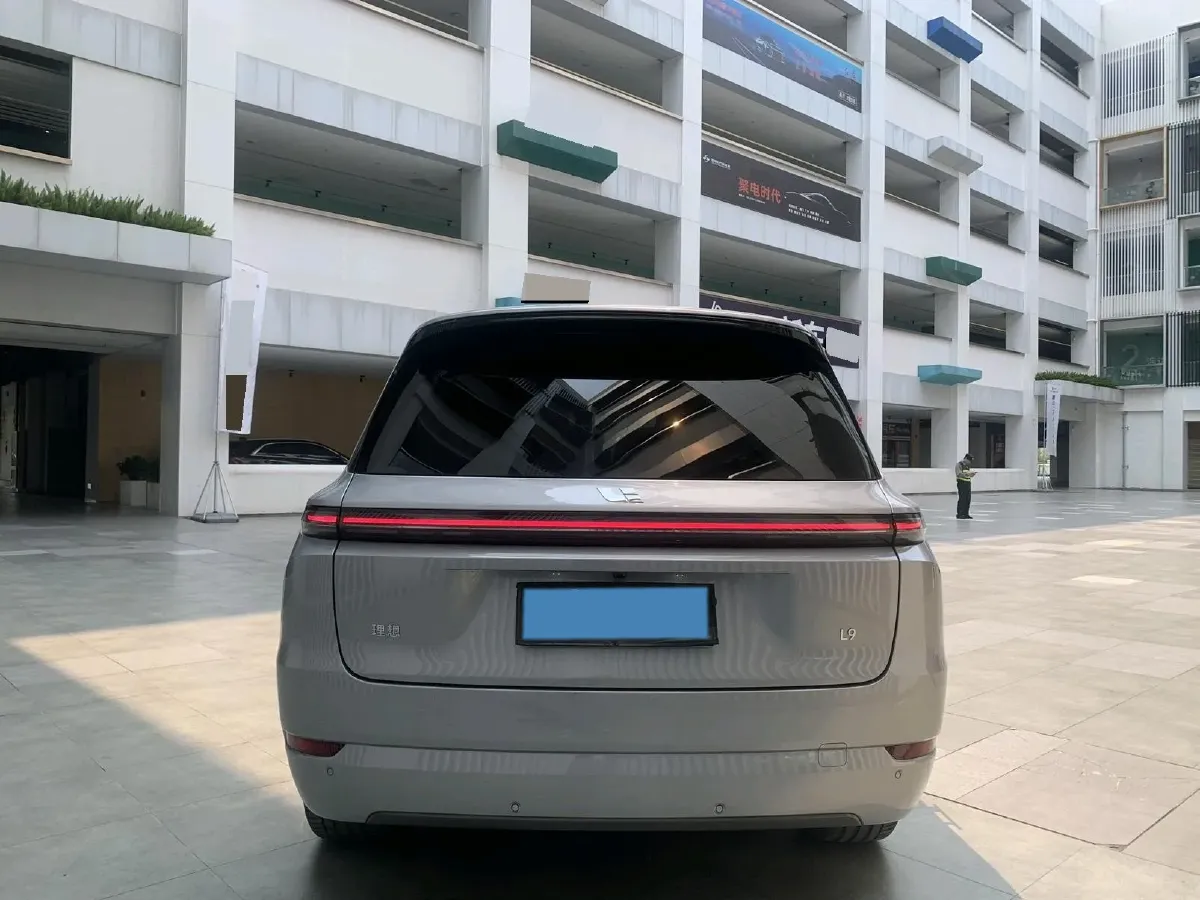 2025 Li L9 Range Extended 154HP REEV,autocango,china used car exporter,china ev exporter,chinese used car exporter,chinese used ev exporter