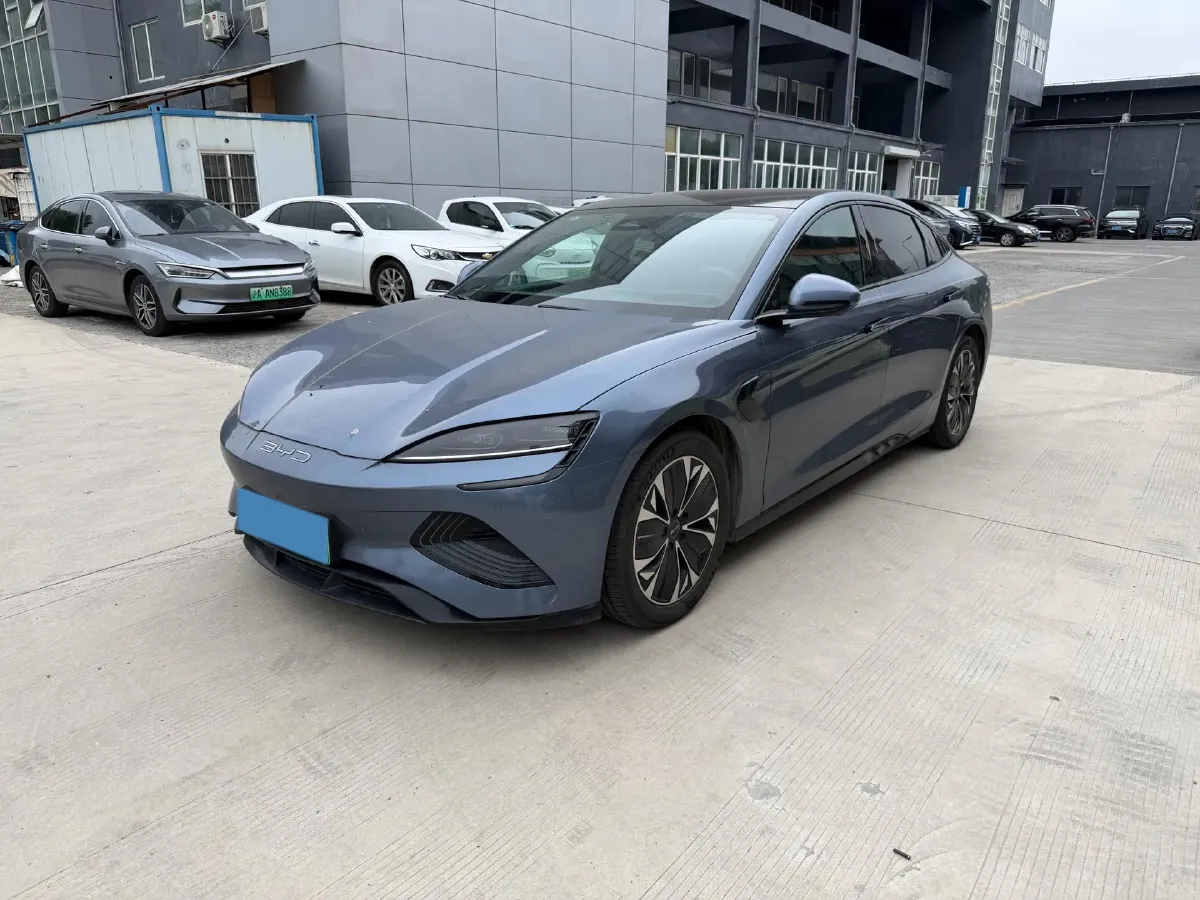 2022 AITO AITO M5 Range Extended 125HP REEV 40KWH,autocango,china used car exporter,china ev exporter,chinese used car exporter,chinese used ev exporter