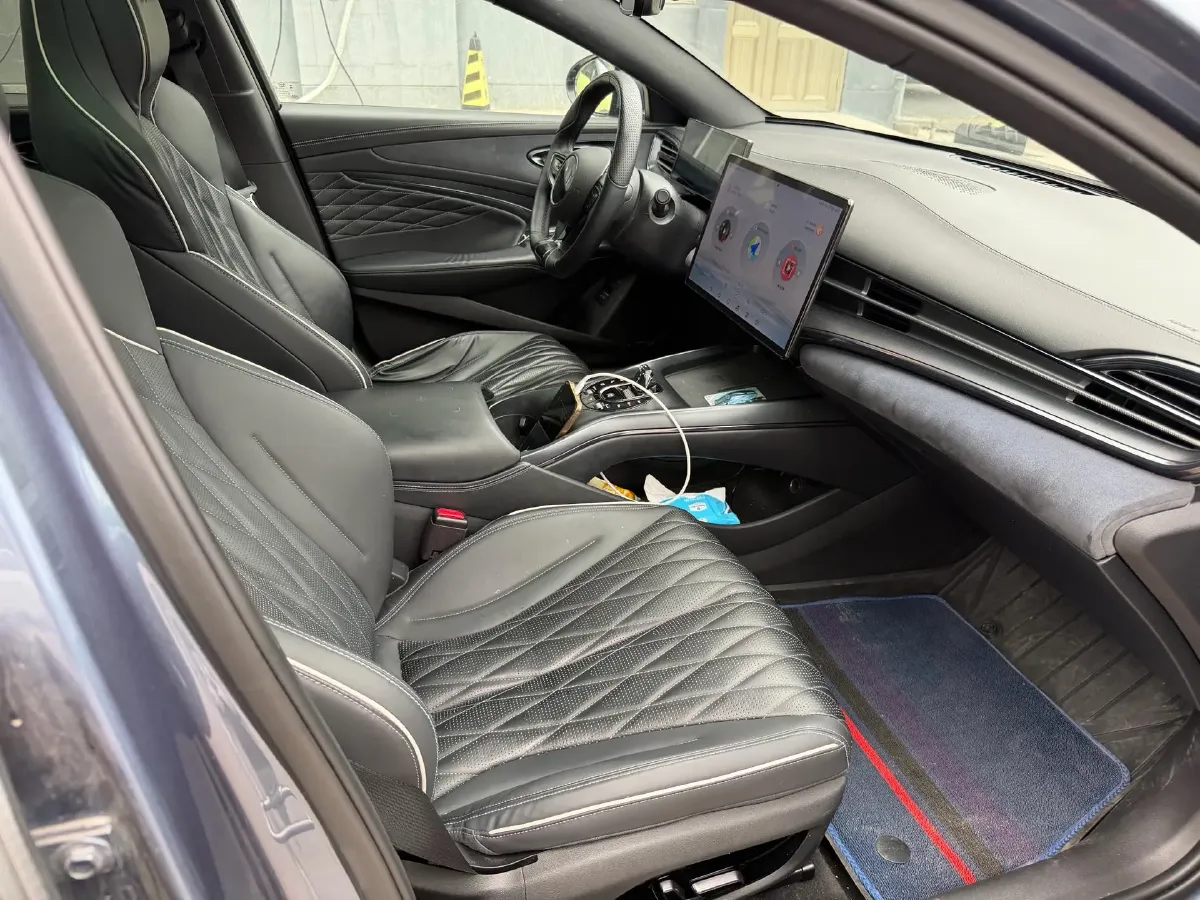 2022 AITO AITO M5 Range Extended 125HP REEV 40KWH,autocango,china used car exporter,china ev exporter,chinese used car exporter,chinese used ev exporter