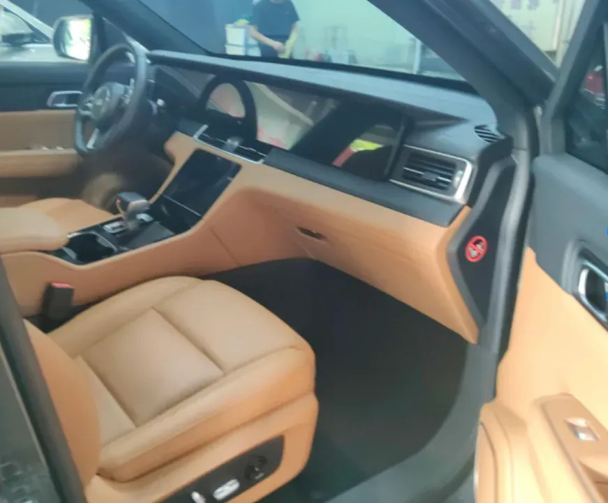 2021 Li ONE Range Extended 131HP REEV 40.5KWH,autocango,china used car exporter,china ev exporter,chinese used car exporter,chinese used ev exporter