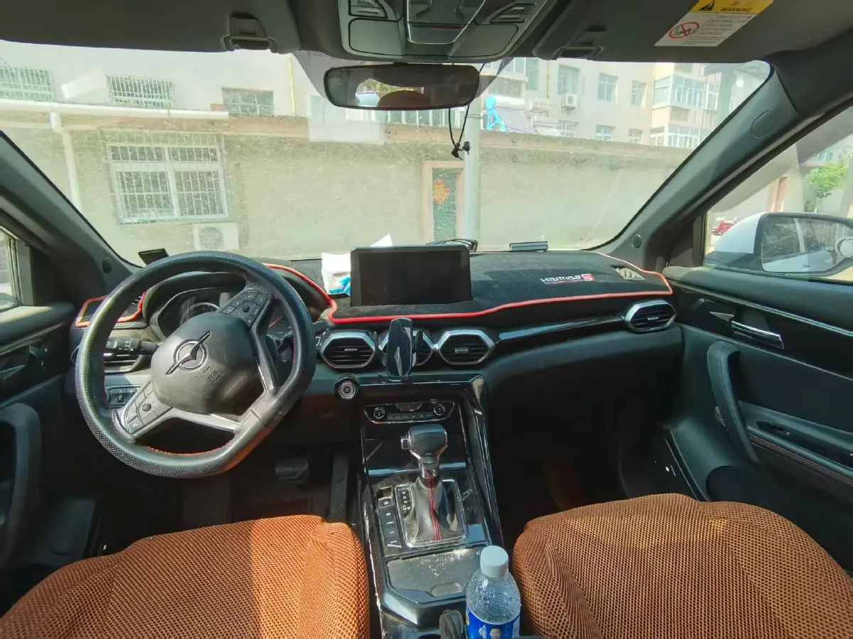 2020 HaiMa 8S 1.6T 195HP L4 6AT,autocango,china used car exporter,china ev exporter,chinese used car exporter,chinese used ev exporter
