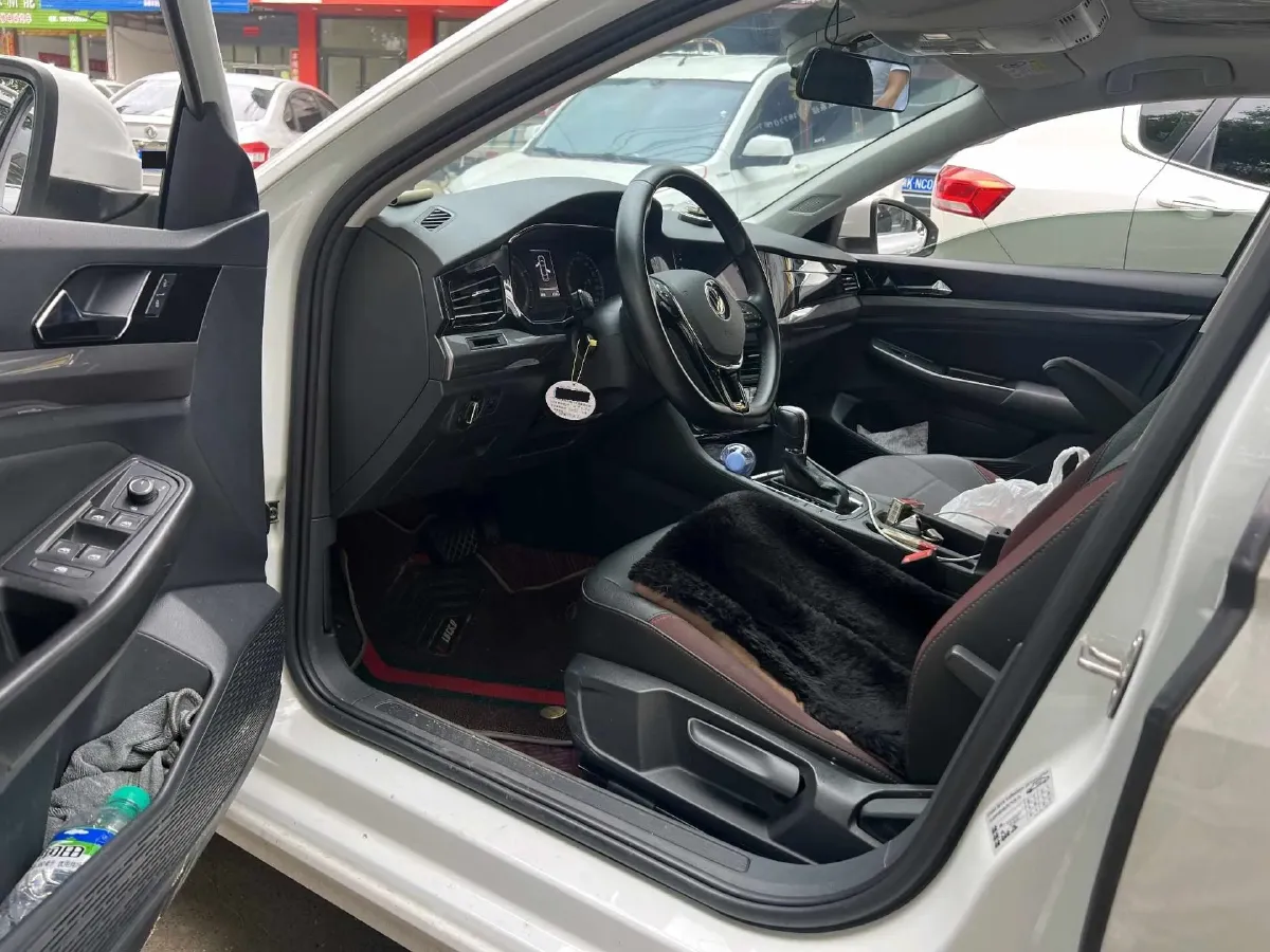 2021 Volkswagen Bora 1.5L 113HP L4 6AT,autocango,china used car exporter,china ev exporter,chinese used car exporter,chinese used ev exporter