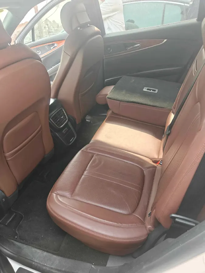 2019 Lincoln Nautilus 2.7T 329HP V6 8AT,autocango,china used car exporter,china ev exporter,chinese used car exporter,chinese used ev exporter
