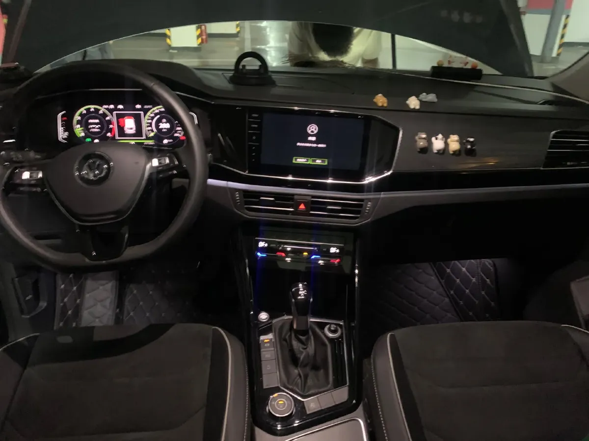 2021 Volkswagen Tayron 2.0T 220HP L4 7DCT,autocango,china used car exporter,china ev exporter,chinese used car exporter,chinese used ev exporter