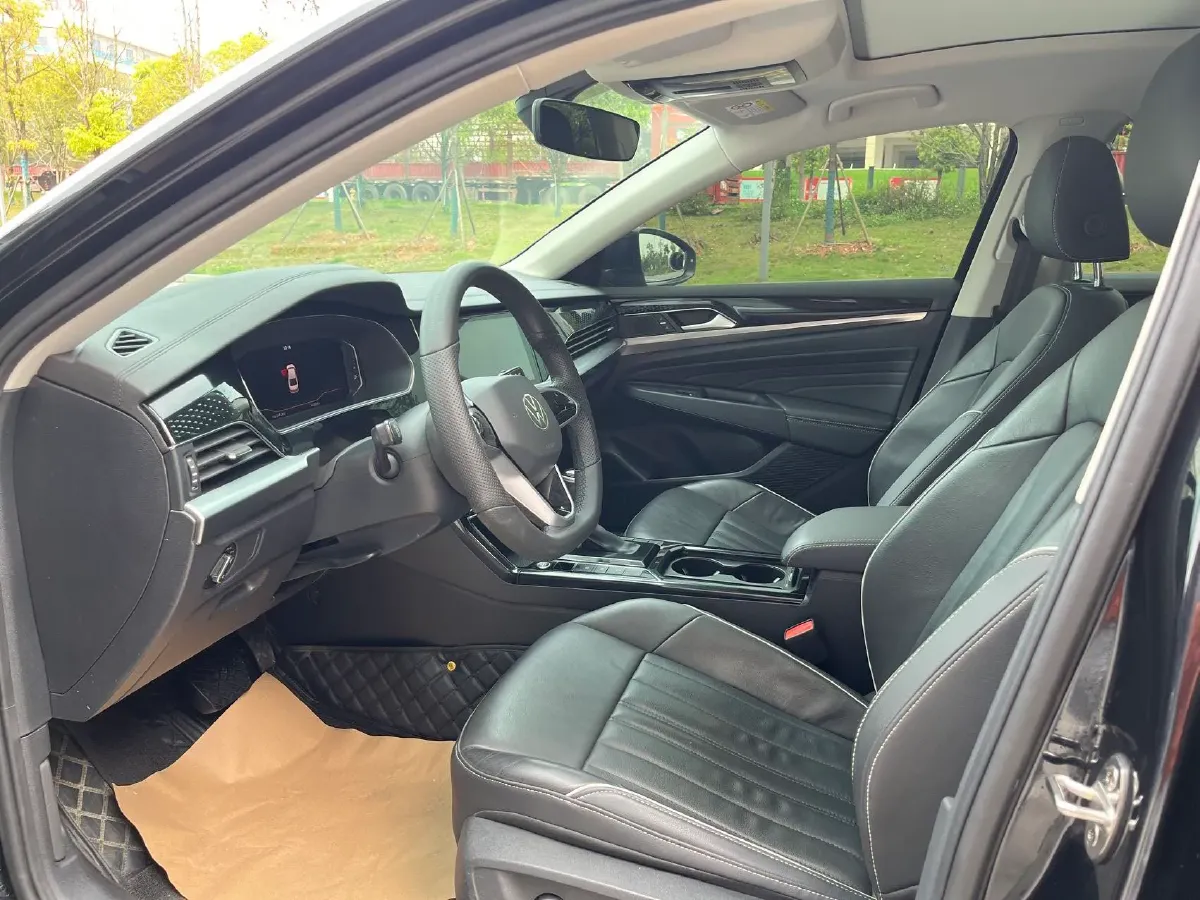 2023 Volkswagen Passat 2.0T 186HP L4 7DCT,autocango,china used car exporter,china ev exporter,chinese used car exporter,chinese used ev exporter