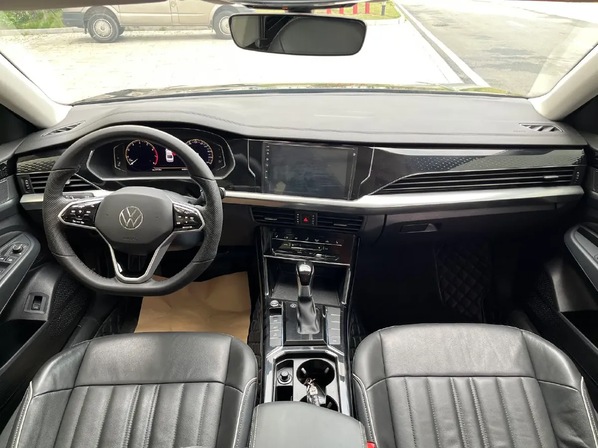2023 Volkswagen Passat 2.0T 186HP L4 7DCT,autocango,china used car exporter,china ev exporter,chinese used car exporter,chinese used ev exporter
