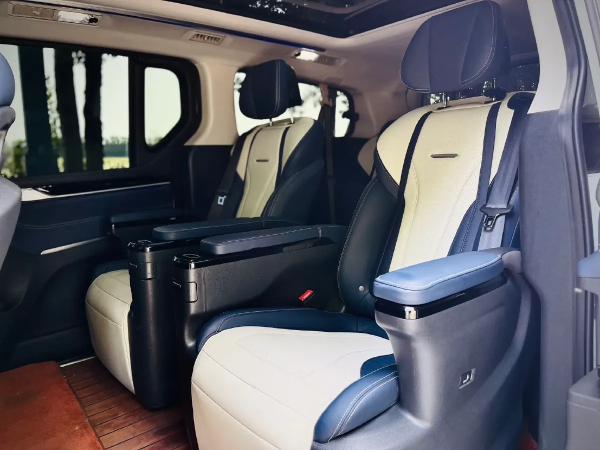2020 MAXUS G20 2.0T 224HP L4 8AT,autocango,china used car exporter,china ev exporter,chinese used car exporter,chinese used ev exporter