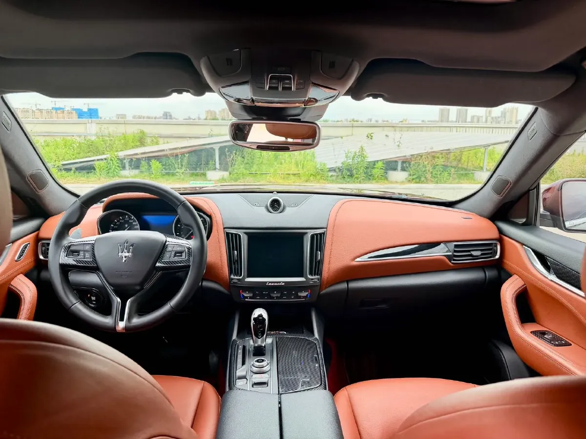 2018 Maserati Levante 3.0T 350HP V6 8AT,autocango,china used car exporter,china ev exporter,chinese used car exporter,chinese used ev exporter