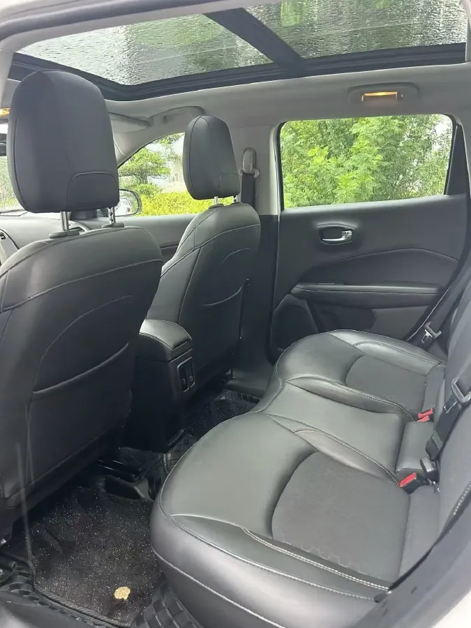 2020 Jeep Compass 1.3T 173HP L4 7DCT,autocango,china used car exporter,china ev exporter,chinese used car exporter,chinese used ev exporter