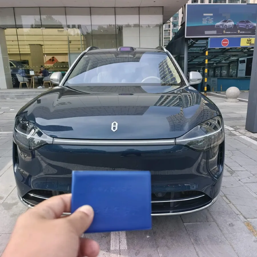 2025 AITO AITO M9 REEV 160HP REEV 52KWH,autocango,china used car exporter,china ev exporter,chinese used car exporter,chinese used ev exporter