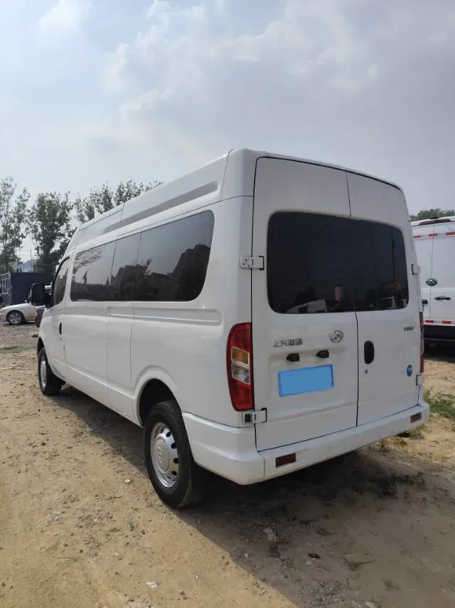 2021 MAXUS XinTu V80 2.0T 127HP L4 6MT,autocango,china used car exporter,china ev exporter,chinese used car exporter,chinese used ev exporter