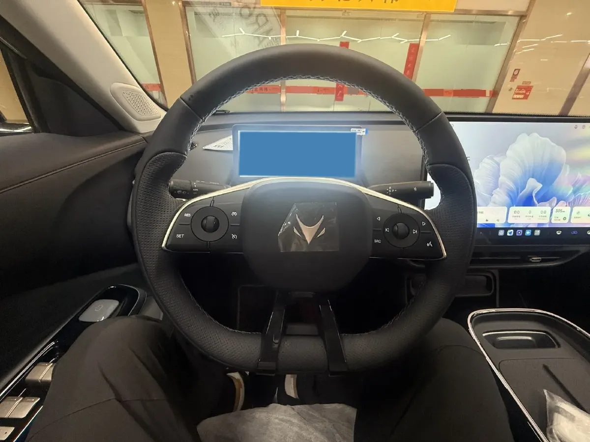 2025 ARCFOX T1 BEV,autocango,china used car exporter,china ev exporter,chinese used car exporter,chinese used ev exporter