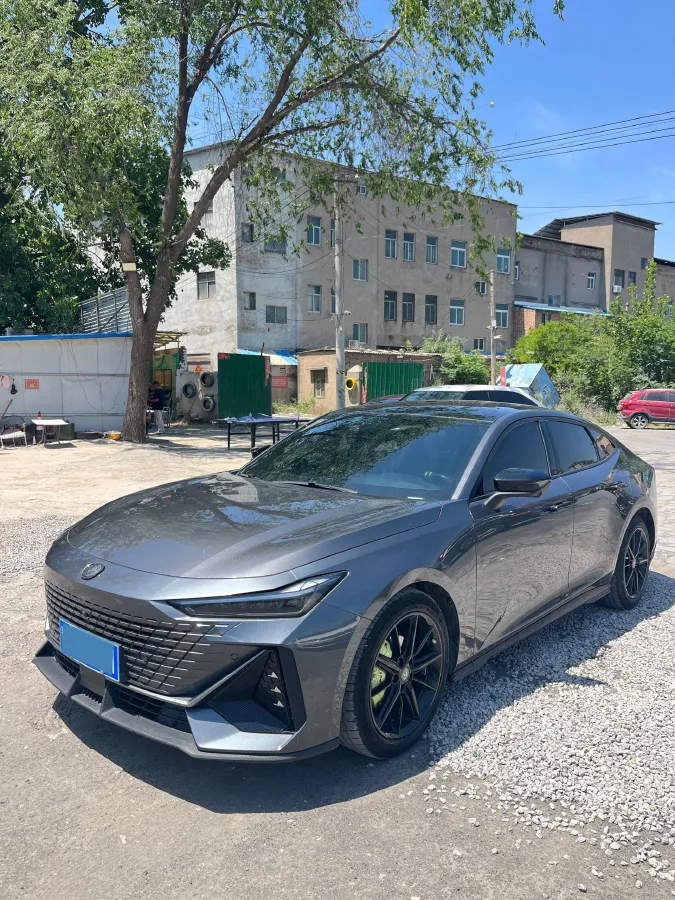 2022 ChangAn UNI-V 1.5T 188HP L4 7DCT,autocango,china used car exporter,china ev exporter,chinese used car exporter,chinese used ev exporter