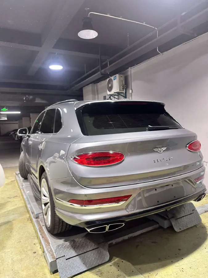 2021 Bentley Flying Spur 4.0T 550HP V8 8DCT,autocango,china used car exporter,china ev exporter,chinese used car exporter,chinese used ev exporter