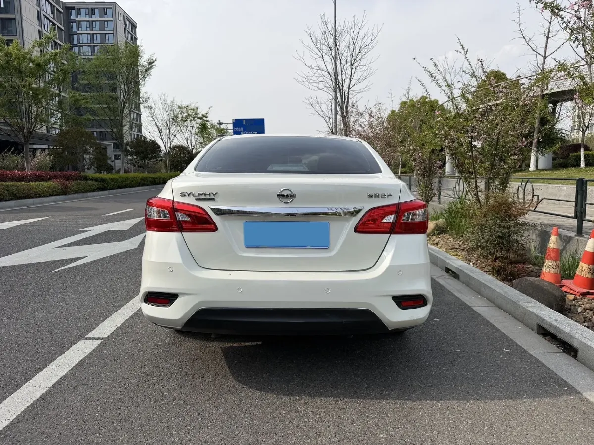 2022 Nissan Sylphy 1.6L 122HP L4 CVT,autocango,china used car exporter,china ev exporter,chinese used car exporter,chinese used ev exporter