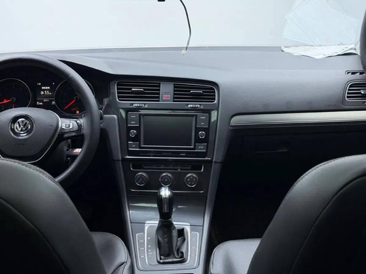 2018 Volkswagen Golf 1.6L 110HP L4 6AT,autocango,china used car exporter,china ev exporter,chinese used car exporter,chinese used ev exporter