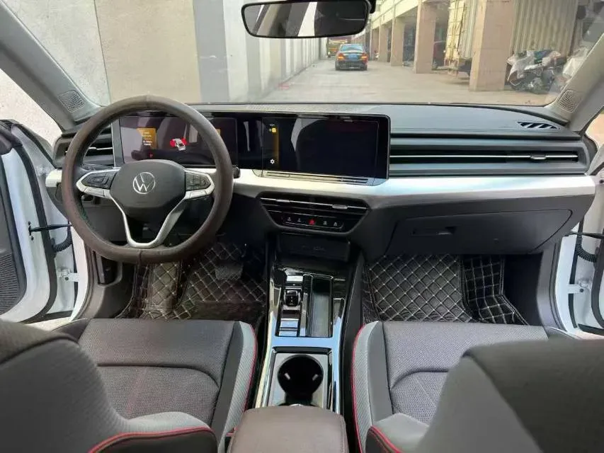 2025 Volkswagen Lamando 1.4T 150HP L4 7DCT,autocango,china used car exporter,china ev exporter,chinese used car exporter,chinese used ev exporter