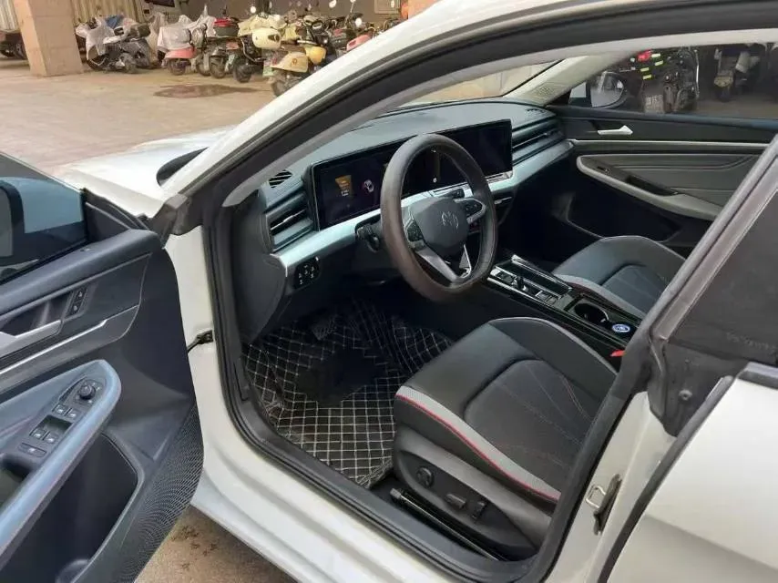 2025 Volkswagen Lamando 1.4T 150HP L4 7DCT,autocango,china used car exporter,china ev exporter,chinese used car exporter,chinese used ev exporter
