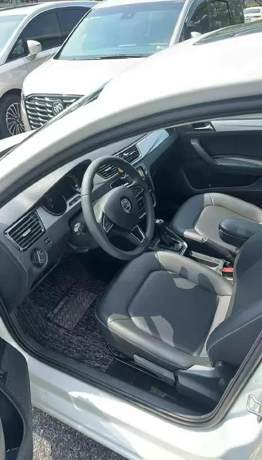 2020 Skoda Rapid 1.5L 112HP L4 6AT,autocango,china used car exporter,china ev exporter,chinese used car exporter,chinese used ev exporter