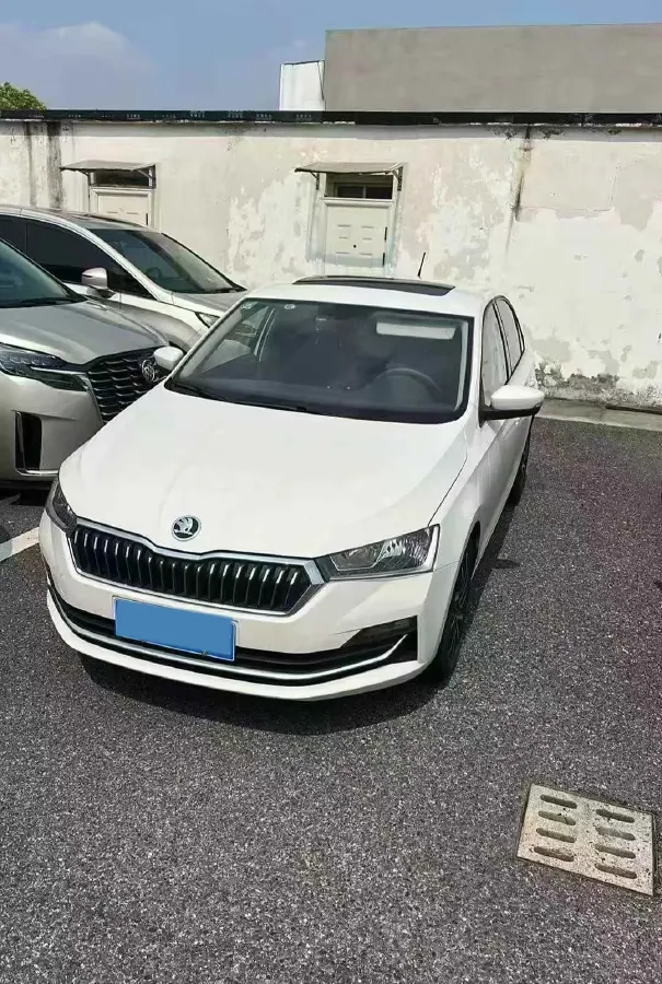 2020 Skoda Rapid 1.5L 112HP L4 6AT,autocango,china used car exporter,china ev exporter,chinese used car exporter,chinese used ev exporter