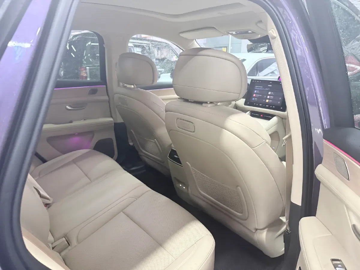 2025 AITO AITO M5 1.5T 152HP L4 REEV 42KWH,autocango,china used car exporter,china ev exporter,chinese used car exporter,chinese used ev exporter