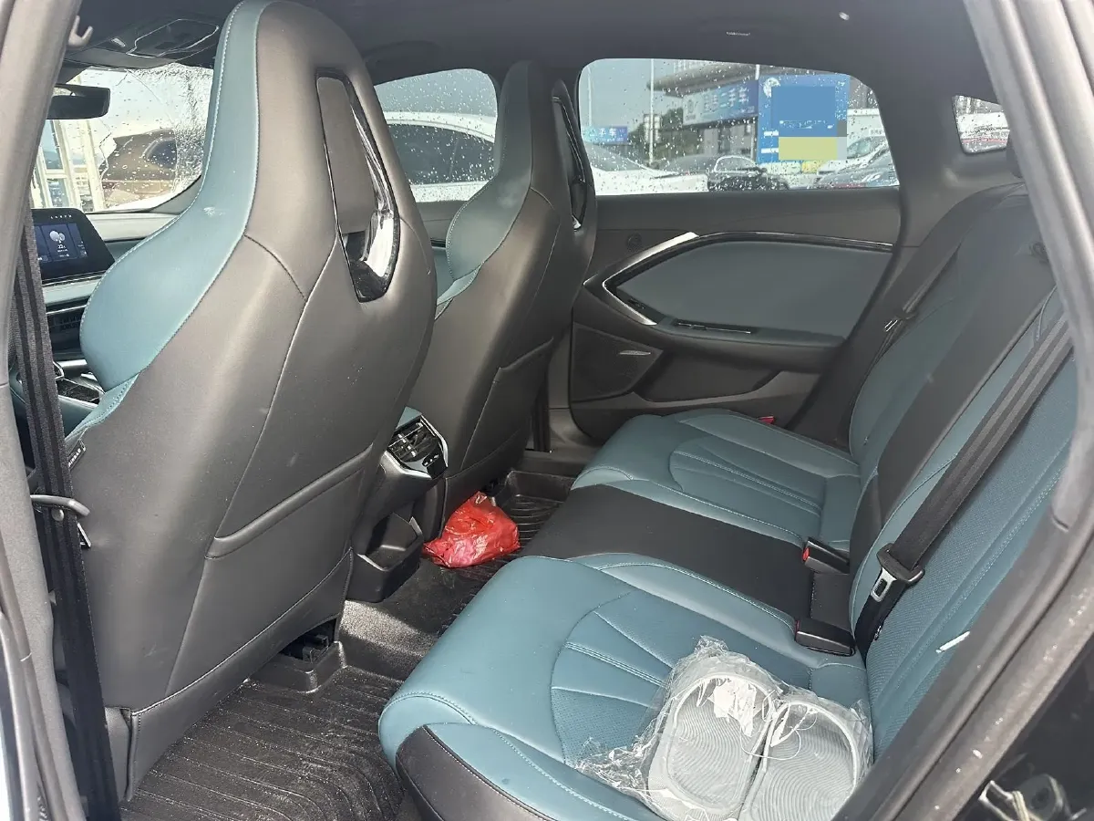 2023 MG 7 1.5T 188HP L4 7DCT,autocango,china used car exporter,china ev exporter,chinese used car exporter,chinese used ev exporter