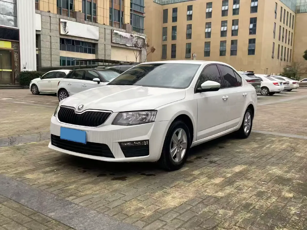 2017 Skoda Octavia 1.6L 110HP L4 6AT,autocango,china used car exporter,china ev exporter,chinese used car exporter,chinese used ev exporter