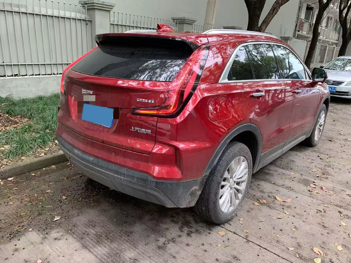 2024 Cadillac XT4 1.5T 211HP L4 9AT,autocango,china used car exporter,china ev exporter,chinese used car exporter,chinese used ev exporter