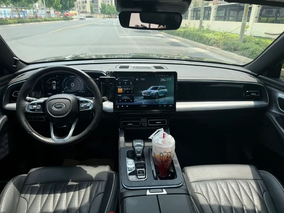 2022 GAC Trumpchi GS8 2.0T 252HP L4 8AT,autocango,china used car exporter,china ev exporter,chinese used car exporter,chinese used ev exporter
