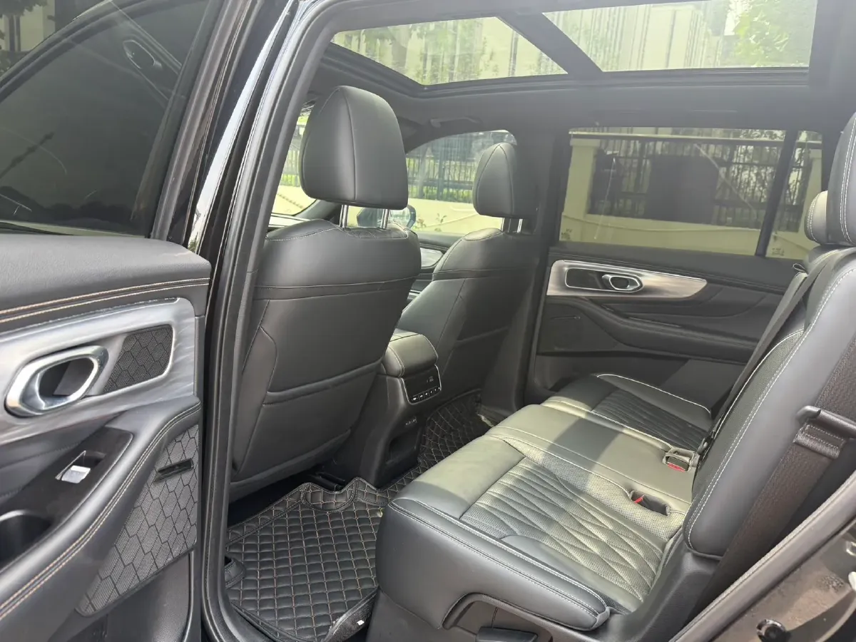 2022 GAC Trumpchi GS8 2.0T 252HP L4 8AT,autocango,china used car exporter,china ev exporter,chinese used car exporter,chinese used ev exporter