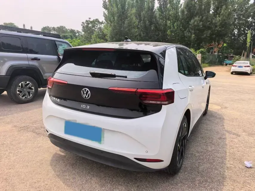 2025 Volkswagen ID.3 BEV 52.8KWH,autocango,china used car exporter,china ev exporter,chinese used car exporter,chinese used ev exporter
