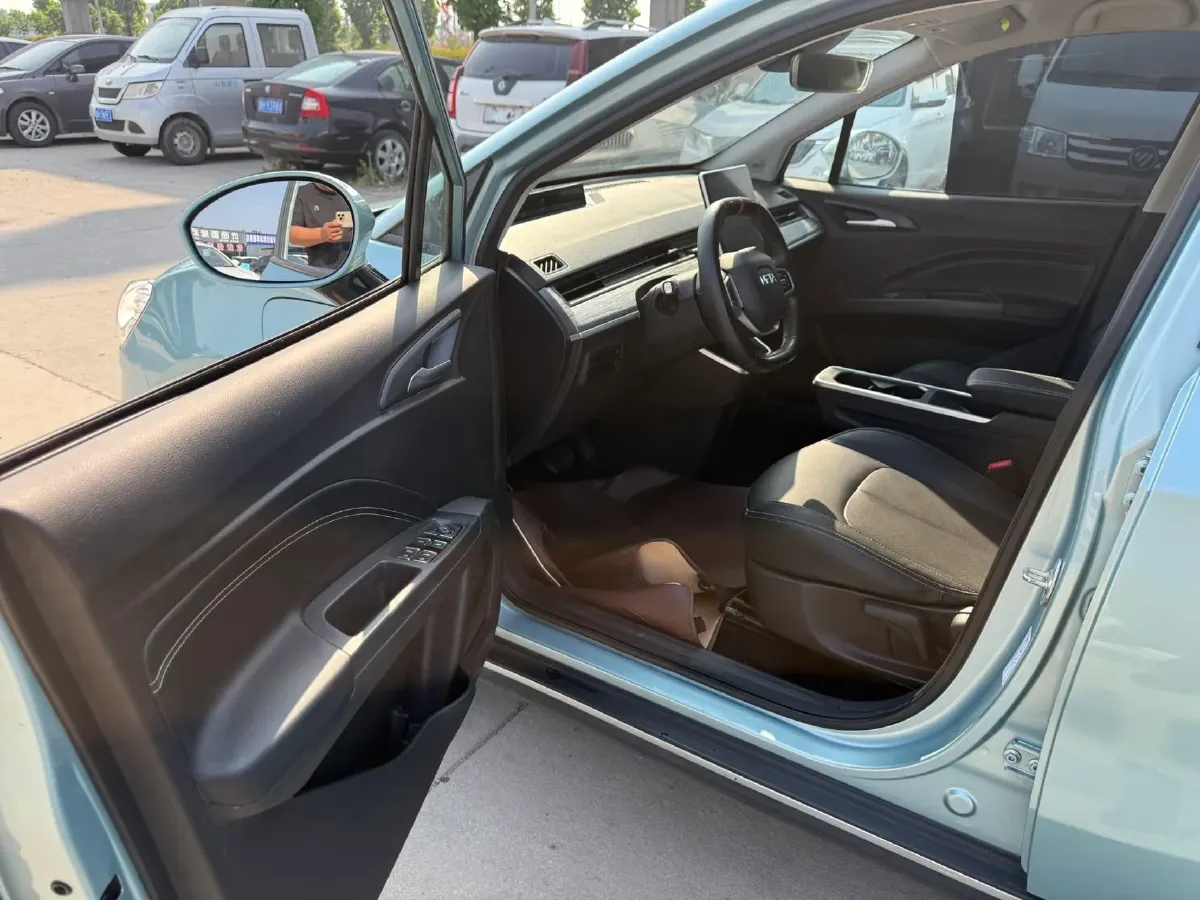 2022 Leapmotor T03 BEV 41KWH,autocango,china used car exporter,china ev exporter,chinese used car exporter,chinese used ev exporter