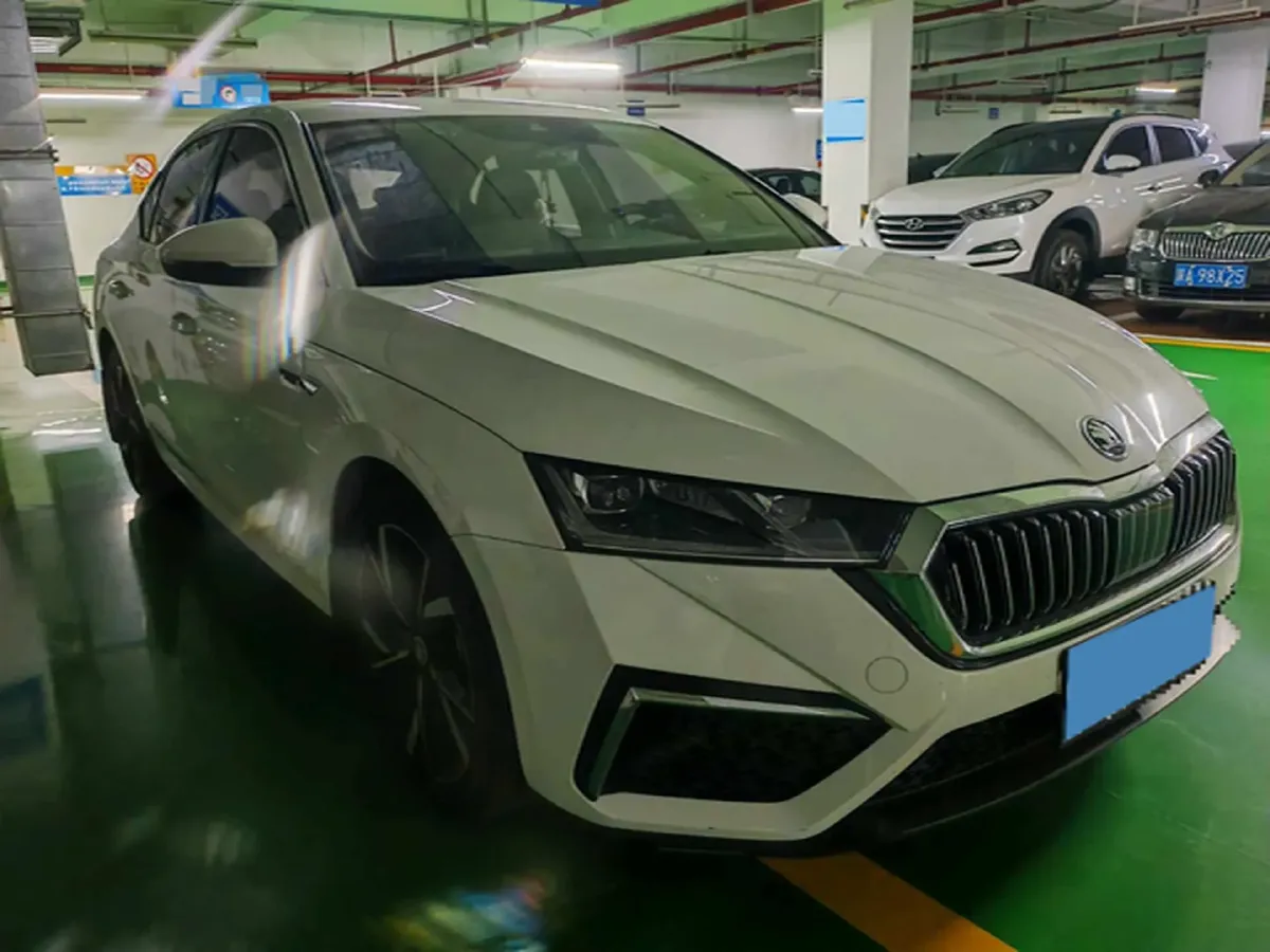 2021 Skoda Octavia 1.4T 150HP L4 7DCT,autocango,china used car exporter,china ev exporter,chinese used car exporter,chinese used ev exporter