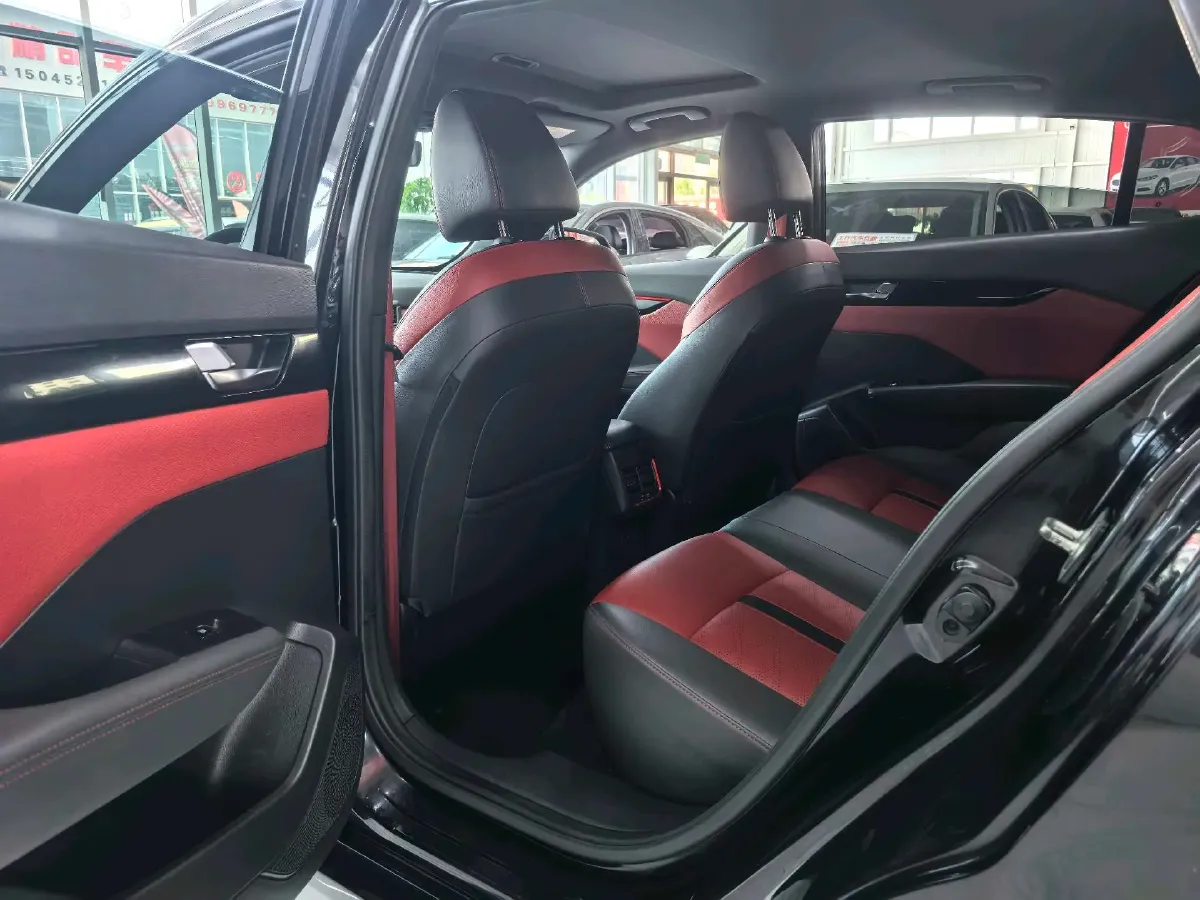 2021 DongFeng Aeolus YiXuan 1.5T 150HP L4 6DCT,autocango,china used car exporter,china ev exporter,chinese used car exporter,chinese used ev exporter