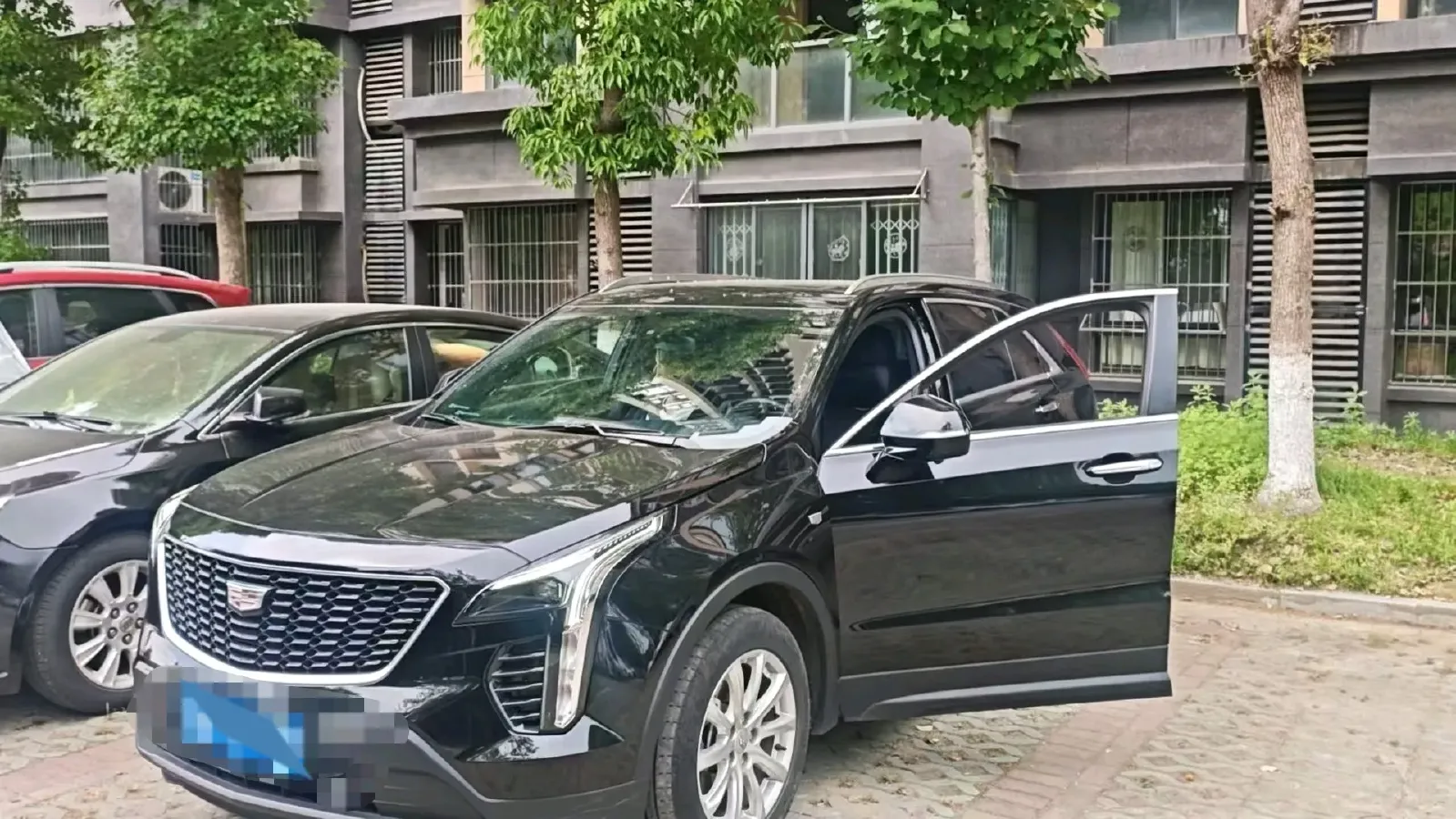 2022 Cadillac XT4 2.0T 237HP L4 9AT,autocango,china used car exporter,china ev exporter,chinese used car exporter,chinese used ev exporter