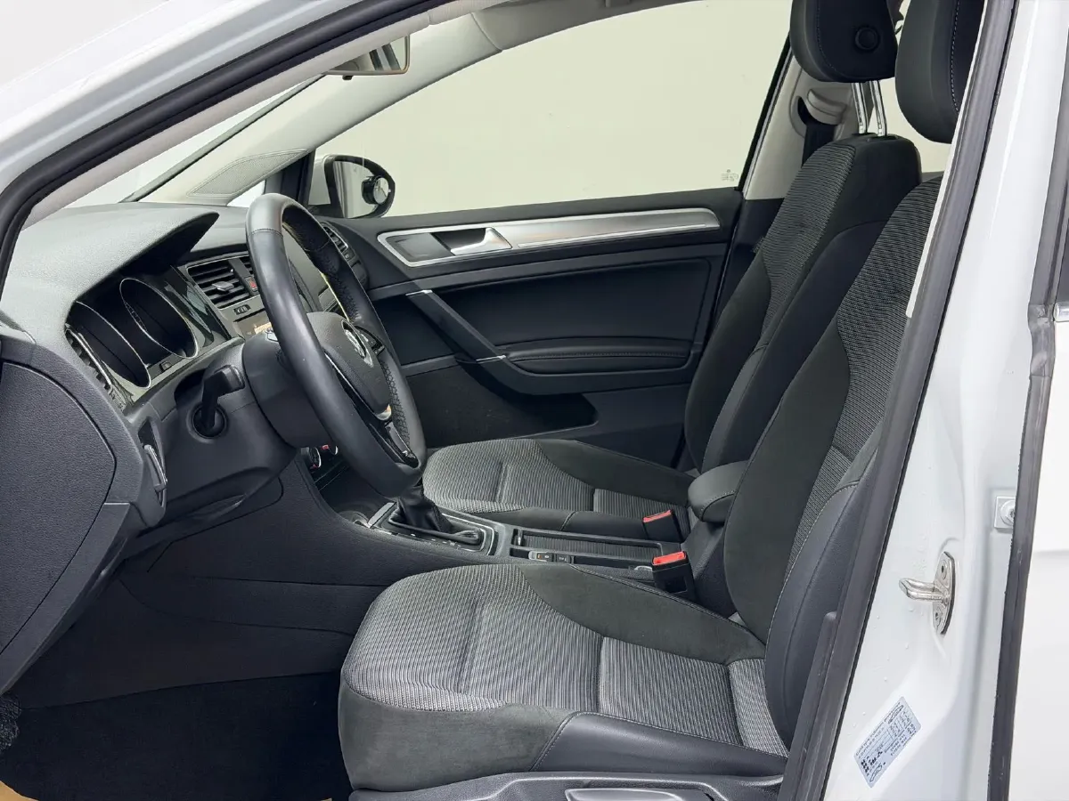 2020 Volkswagen Golf 1.4T 150HP L4 7DCT,autocango,china used car exporter,china ev exporter,chinese used car exporter,chinese used ev exporter