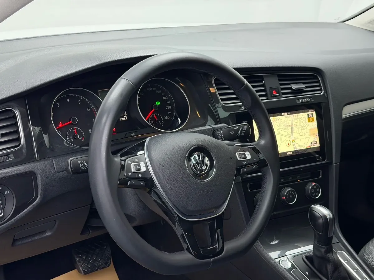 2020 Volkswagen Golf 1.4T 150HP L4 7DCT,autocango,china used car exporter,china ev exporter,chinese used car exporter,chinese used ev exporter