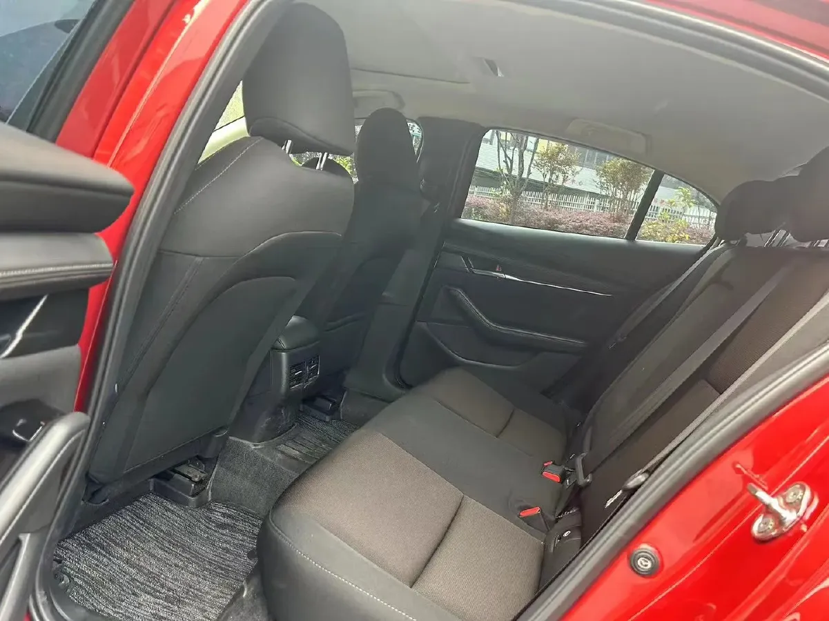 2021 Mazda 3 Axela 2.0L 158HP L4 6AT,autocango,china used car exporter,china ev exporter,chinese used car exporter,chinese used ev exporter
