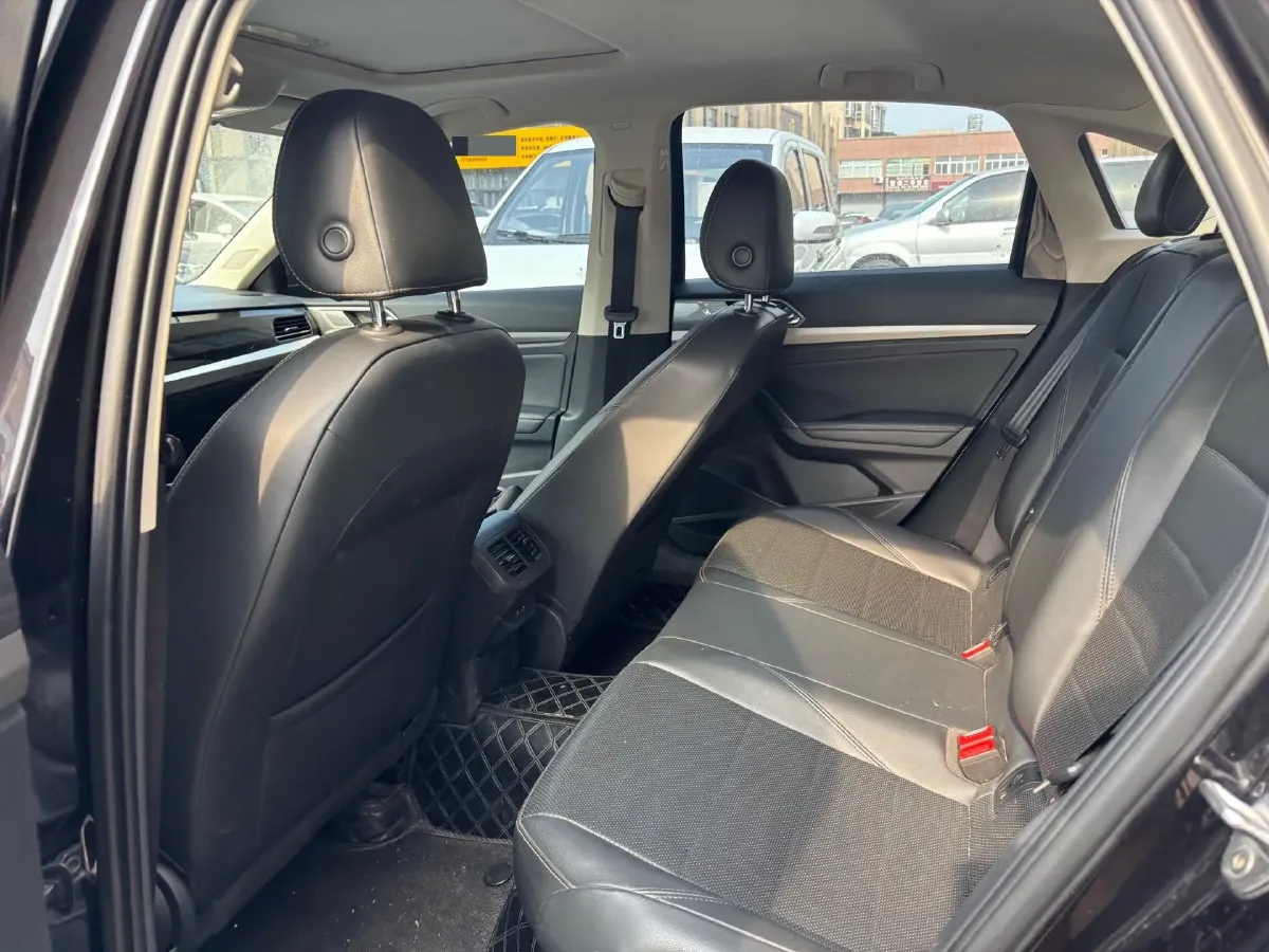 2019 Volkswagen Lavida 1.2T 116HP L4 7DCT,autocango,china used car exporter,china ev exporter,chinese used car exporter,chinese used ev exporter