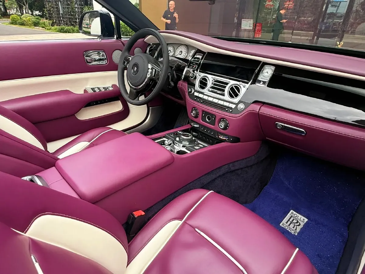2018 Rolls-Royce Wraith 6.6T 632HP V12 8AT,autocango,china used car exporter,china ev exporter,chinese used car exporter,chinese used ev exporter